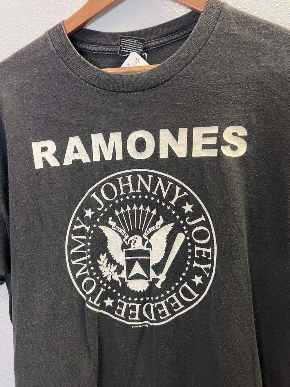 Vintage 1999 Ramones Presidential Crest Band  T-Shirt Chaser Large Black 0425 - Picture 7 of 7